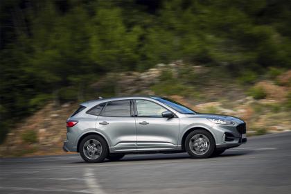 Ford Kuga Plug-in hybrid FWD 225Ps